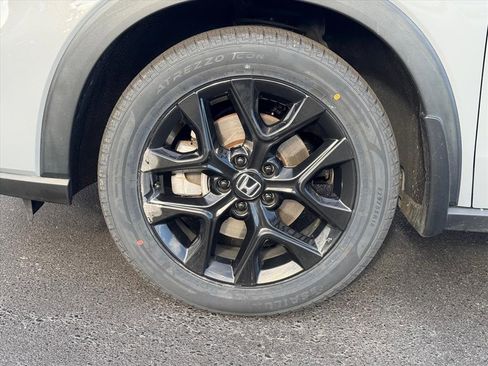 Used 2024 Honda HR-V Sport image 9