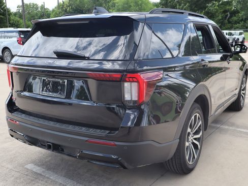Certified 2026 Ford Explorer ST-Line RWD image 3