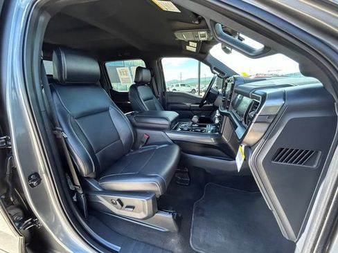 Used 2025 Ford F150 Lariat AWD/4WD image 38