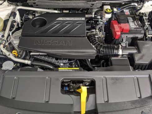 Used 2022 Nissan Rogue SV FWD image 32