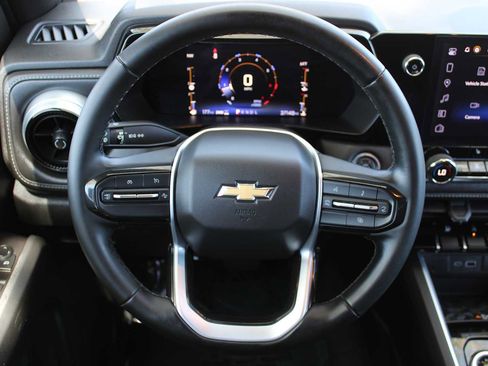 Certified 2023 Chevrolet Colorado LT w/ LT Convenience Package II AWD/4WD image 13
