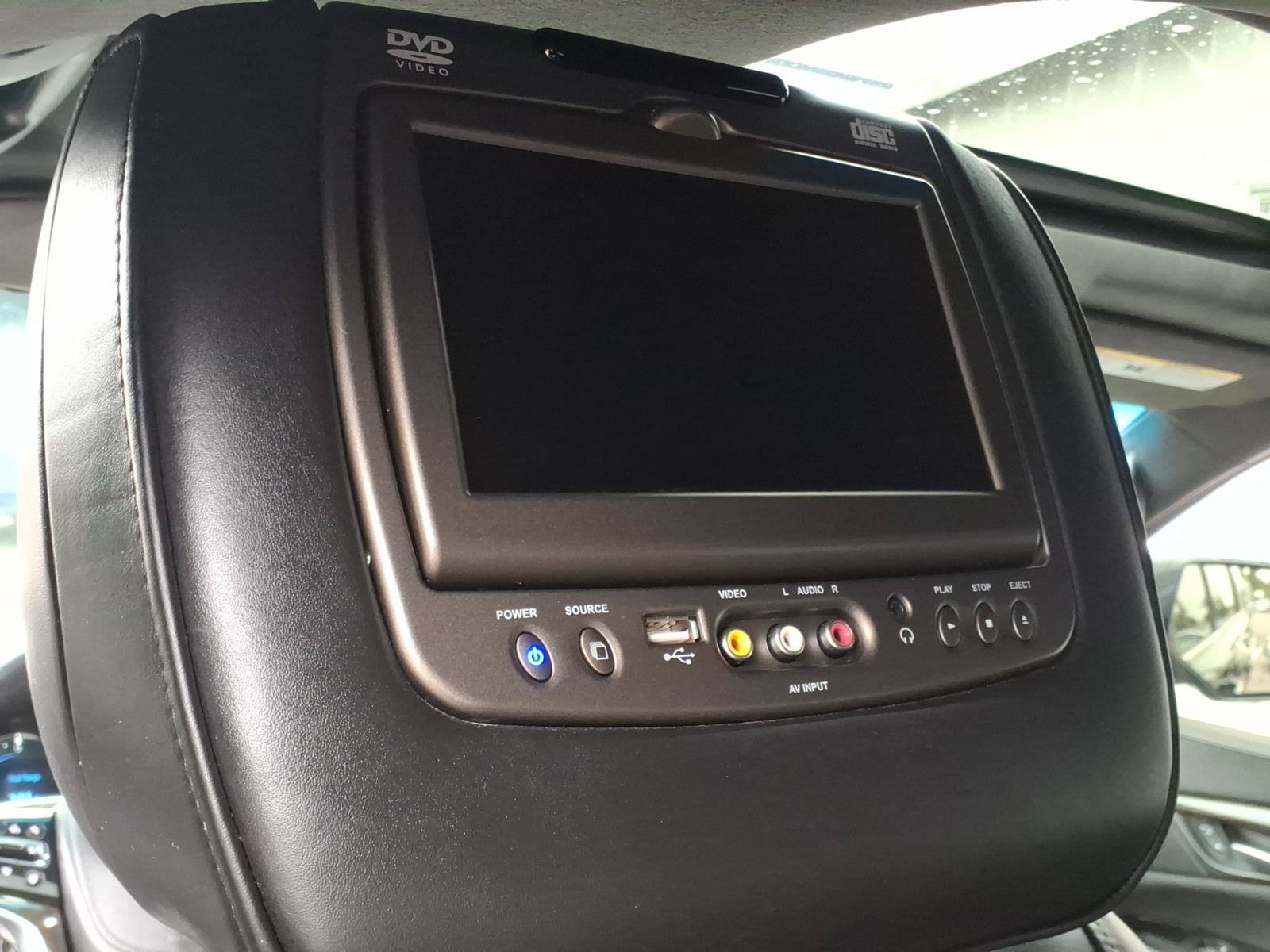 Used 2016 Cadillac Escalade Platinum AWD/4WD image 14