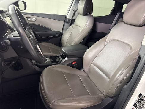 Used 2017 Hyundai Santa Fe Sport w/ Cargo Package FWD image 11