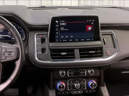 Used 2023 GMC Yukon XL AT4 w/ Technology Package AWD/4WD image 6