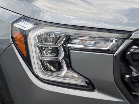 Used 2023 GMC Terrain AT4 image 9