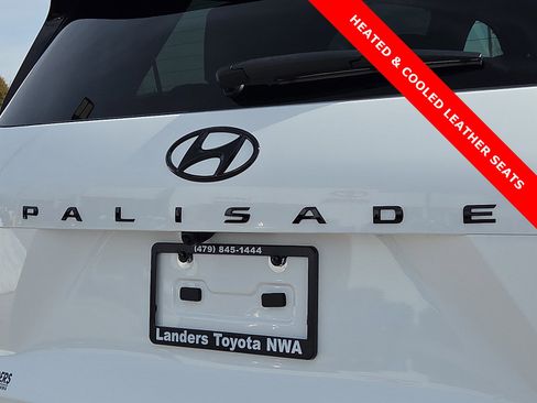 Used 2024 Hyundai Palisade Calligraphy image 8