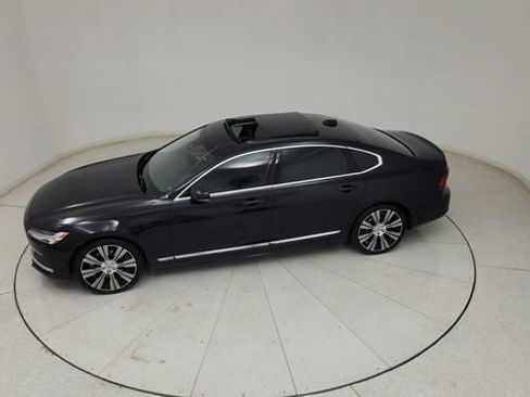 Used 2023 Volvo S90 B6 Plus AWD/4WD image 24