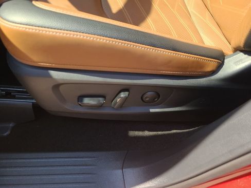 Certified 2025 Nissan Pathfinder Platinum w/ Cargo Package FWD image 22