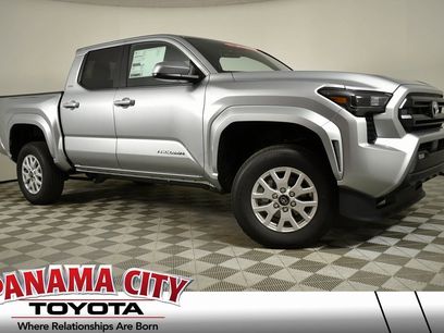 New 2025 Toyota Tacoma SR5