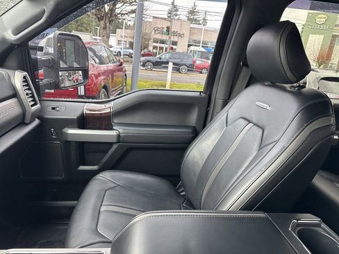 Used 2017 Ford F250 Platinum w/ Platinum Ultimate Package image 40