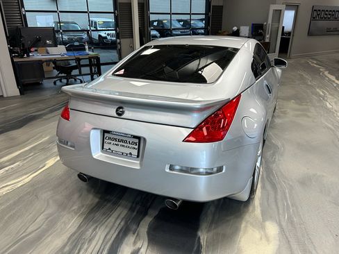 Used 2006 Nissan 350Z Coupe w/ (N93) Cargo Convenience Pkg RWD image 20