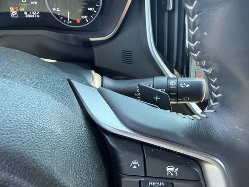 Used 2024 Subaru Ascent Touring AWD/4WD image 18