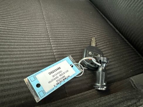 Used 2013 Ford Mustang Coupe RWD image 33