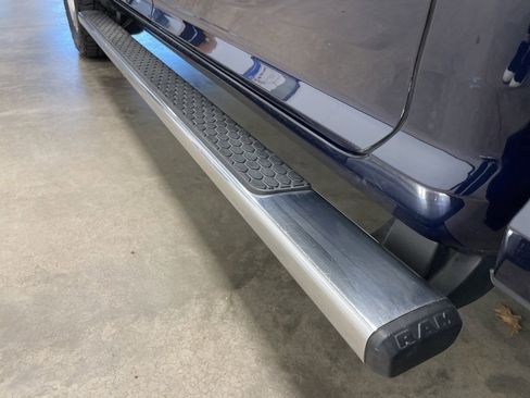 Used 2018 RAM 1500 Sport w/ Sport Premium Group image 15