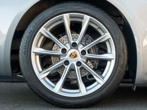 Certified 2018 Porsche 718 Cayman image 14