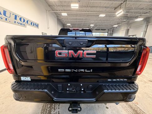 Used 2023 GMC Sierra 2500 Denali image 6