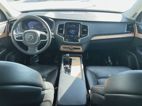 Used 2023 Volvo XC90 B6 Plus w/ Protection Package Premier image 23