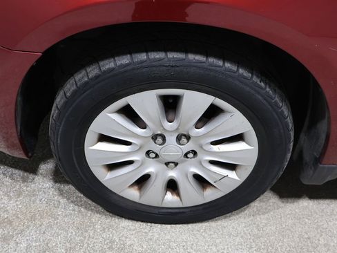 Used 2014 Chrysler 200 LX image 8