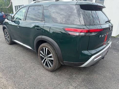Used 2023 Nissan Pathfinder Platinum w/ Cargo Package AWD/4WD image 7