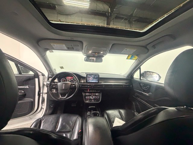 Used 2021 Lincoln Corsair AWD w/ Sport Package image 17