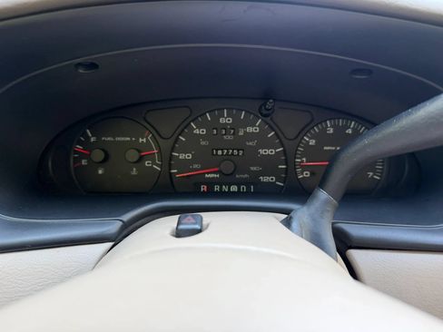 Used 2000 Ford Taurus SE FWD image 14
