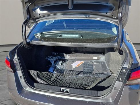 New 2025 Nissan Versa SR w/ Trunk Package image 30