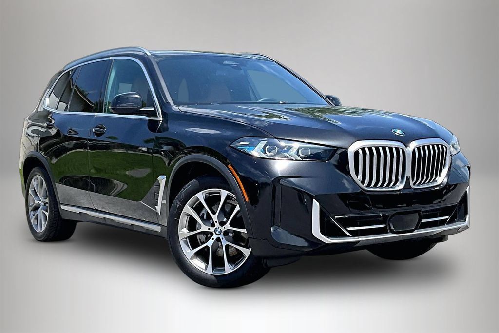 Used 2025 BMW X5 xDrive40i AWD/4WD image 1