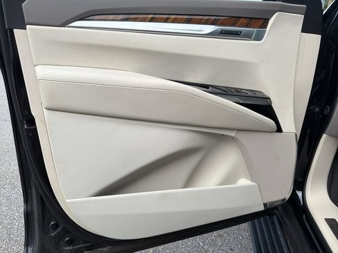 Used 2025 Cadillac Escalade Sport Platinum AWD/4WD image 10