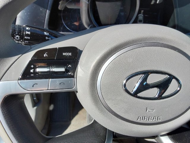 Used 2023 Hyundai Elantra SEL FWD image 24