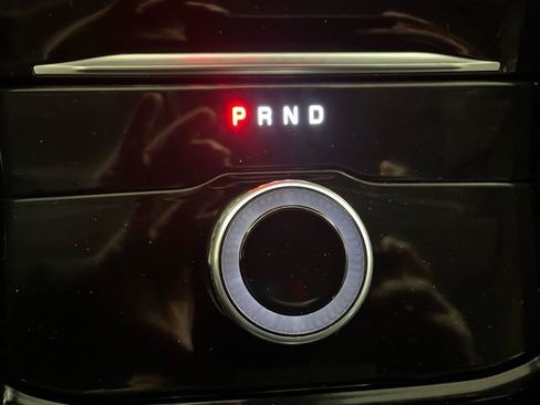 Certified 2023 Jeep Grand Cherokee Laredo w/ Luxury Tech Group I image 19