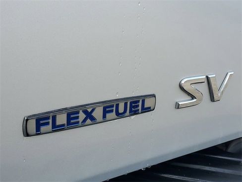 Used 2012 Nissan Titan SV w/ SV Value Truck Pkg image 8