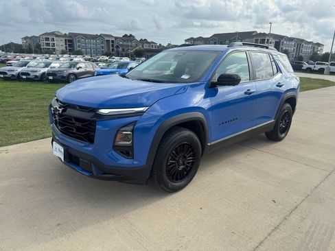 Used 2025 Chevrolet Equinox RS w/ Safety and Technology Package FWD image 4