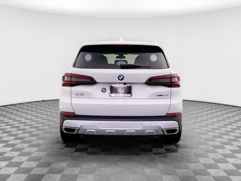 Used 2022 BMW X5 xDrive40i w/ Premium Package AWD/4WD image 4