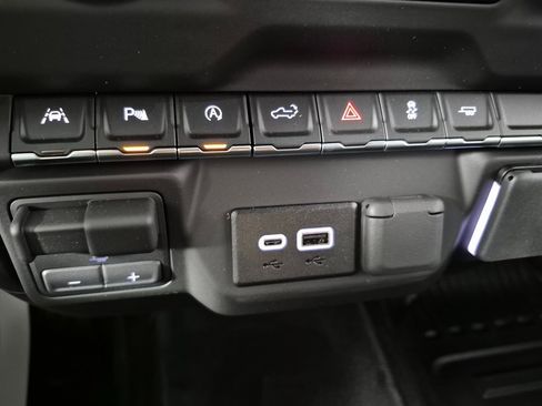 New 2025 Chevrolet Silverado 1500 W/T w/ WT Value Package image 21