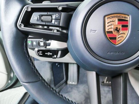Certified 2025 Porsche 911 Carrera RWD image 10