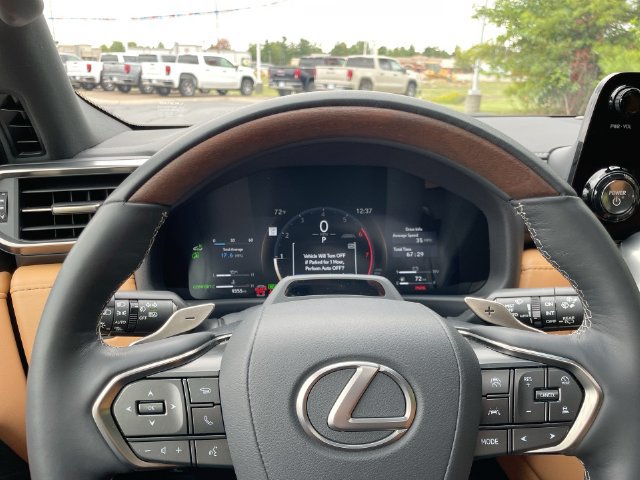 Used 2026 Lexus LX 700h Luxury AWD/4WD image 22