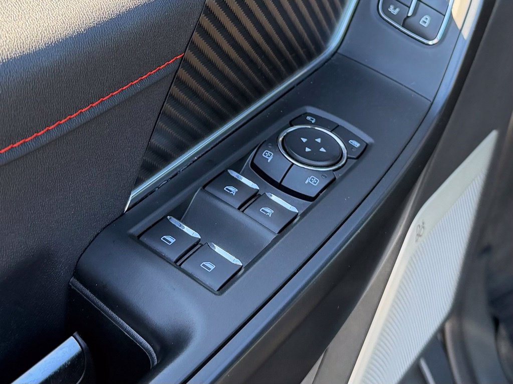 Used 2025 Ford F150 Raptor AWD/4WD image 14