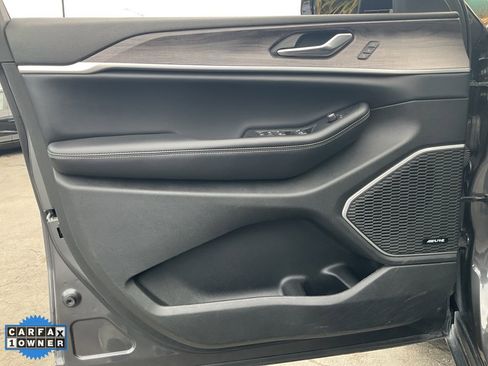 Used 2022 Jeep Grand Cherokee Limited 4xe image 23