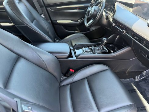 Used 2024 MAZDA MAZDA3 s FWD image 13