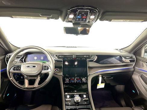 New 2024 Jeep Grand Cherokee Overland w/ Advanced Protech Group III AWD/4WD image 12