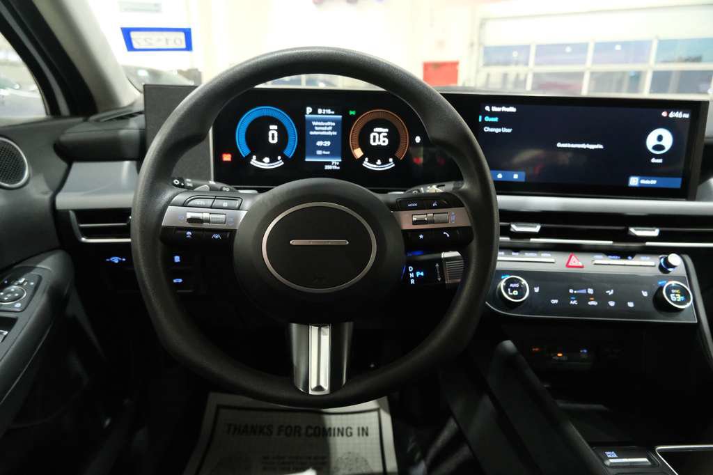 Used 2025 Hyundai Sonata SEL FWD image 29