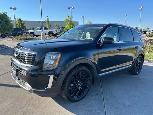 Used 2022 Kia Telluride SX w/ SX Prestige Package AWD/4WD image 3
