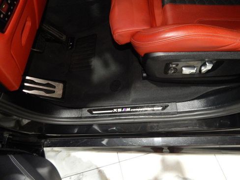 Used 2022 BMW X5 M w/ Competition Package 2 image 13