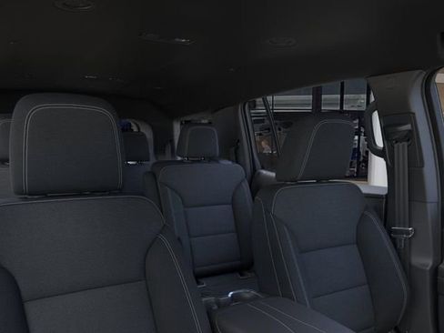 New 2026 Chevrolet Traverse LT w/ Driver Confidence Package FWD image 24