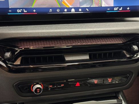 Used 2025 BMW 230i Coupe w/ Convenience Package image 18