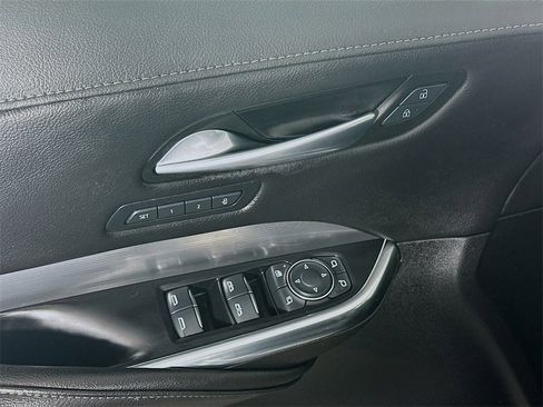 Used 2024 Cadillac XT4 Premium Luxury image 25
