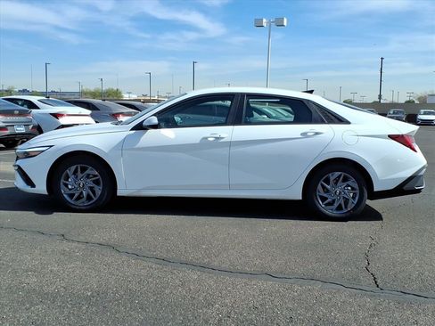 New 2026 Hyundai Elantra Blue image 2