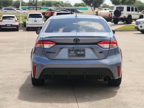 Used 2025 Toyota Corolla SE FWD image 5