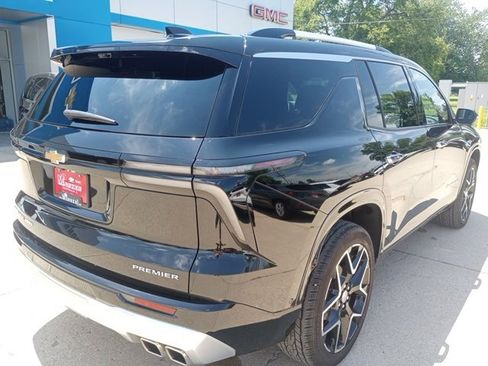 Certified 2024 Chevrolet Traverse RS image 3