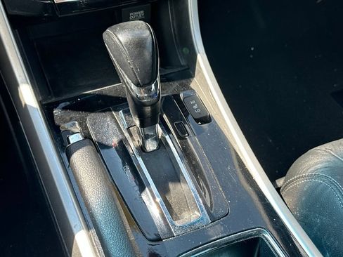 Used 2016 Honda Accord EX-L image 26